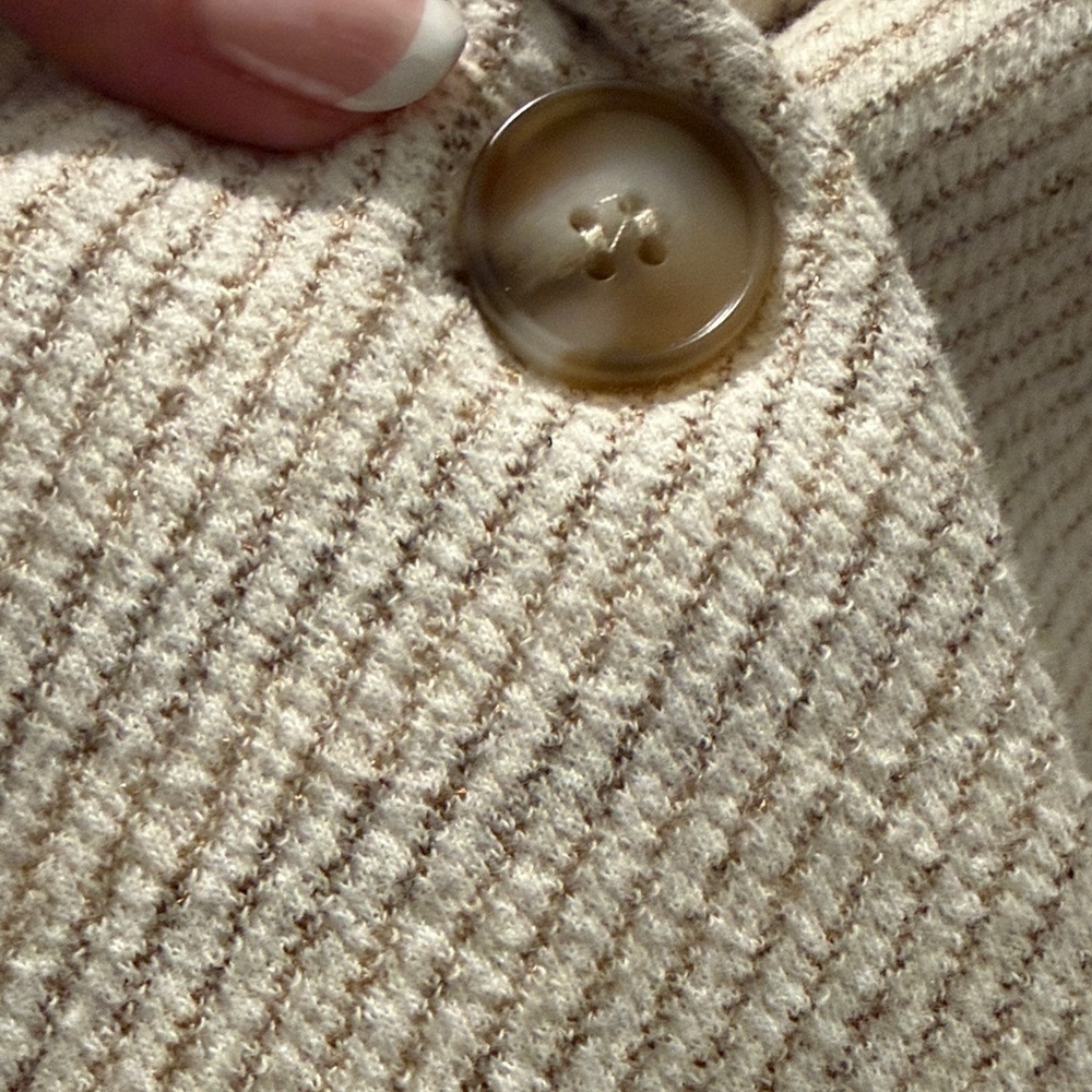 Skies Are Blue Cream Blazer - Picture 3 of 3
